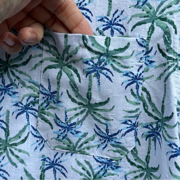 TENTH + OCEAN. Tropical, Linen & Cotton, Button Down Shirt. Size Medium. - Picture 6 of 11
